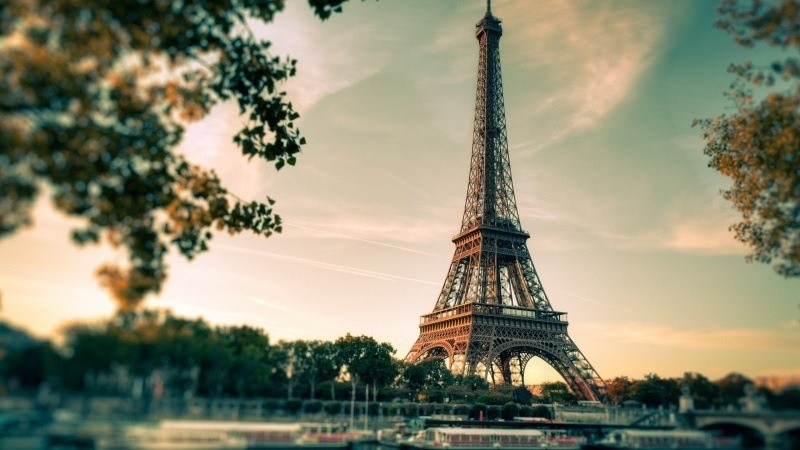 Paris Tour Eiffel tower