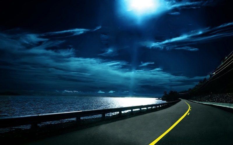 wallpaper route bord de mer la nuit