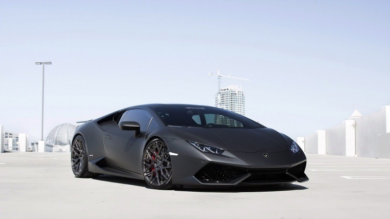 Lamborghini Huracan sport noir fond écran