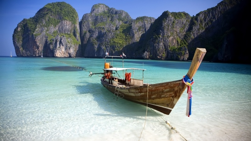 Fond écran nature paysage HD mer barque plage Thaïlande Ko Phi Phi wallpaper hd beach