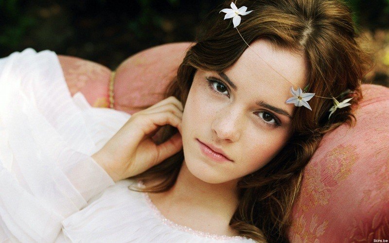 Fond écran HD actrice Emma Watson téléchargement gratuit wallpaper PC Mac OS tablette smartphone