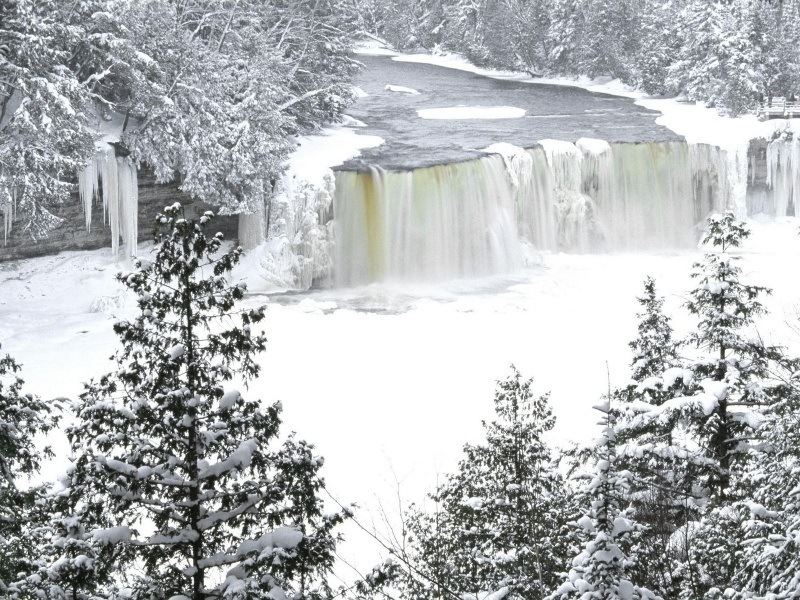 Fond écran cascade gel rivière photo paysage neige hiver wallpaper HD photo PC Windows bureau smartphone tablette