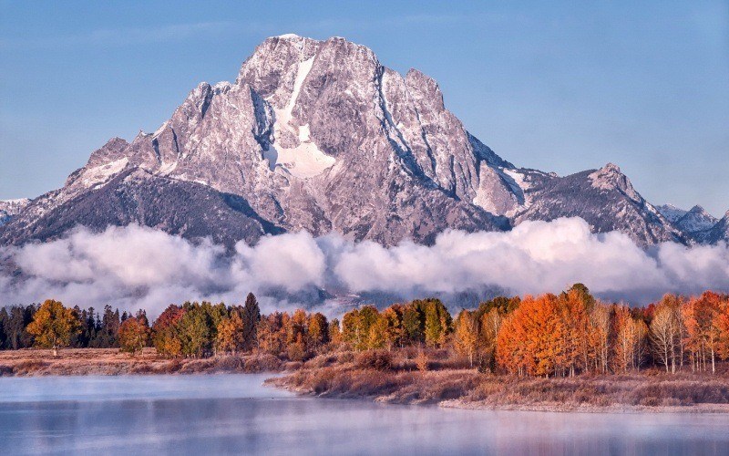 montagne à l'automne fond écran photo