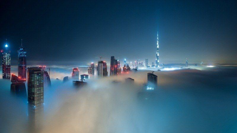 photo ville Dubaï la nuit brouillard fond écran