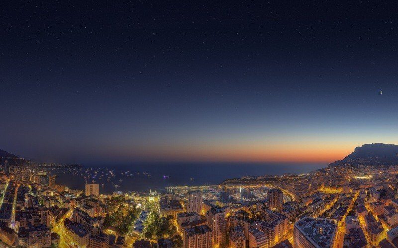 ville monaco la nuit photo