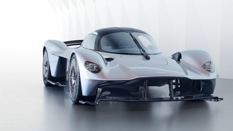 sport Aston Martin Valkyrie photo