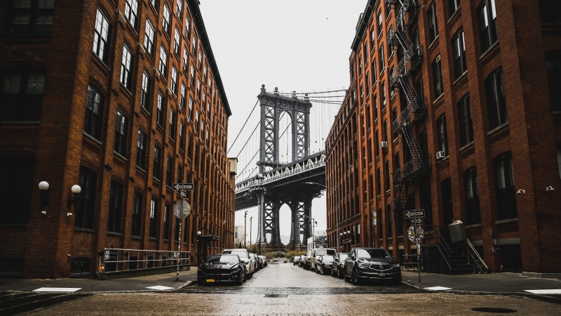 Fond d'écran HD New York pont de Brooklyn vue de la rue bridge arrière plan background wallpaper télécharger gratuit