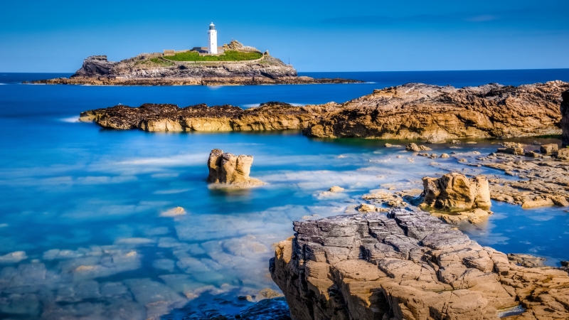 mer phare côte rochers