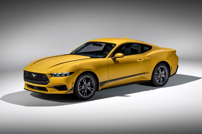 Ford Mustang jaune ecoboost